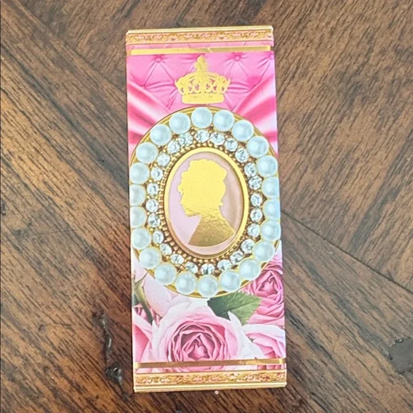 NIB Pat McGrath Bridgerton Lipstick 494 Negligee - Soft Nude - Picture 4 of 7